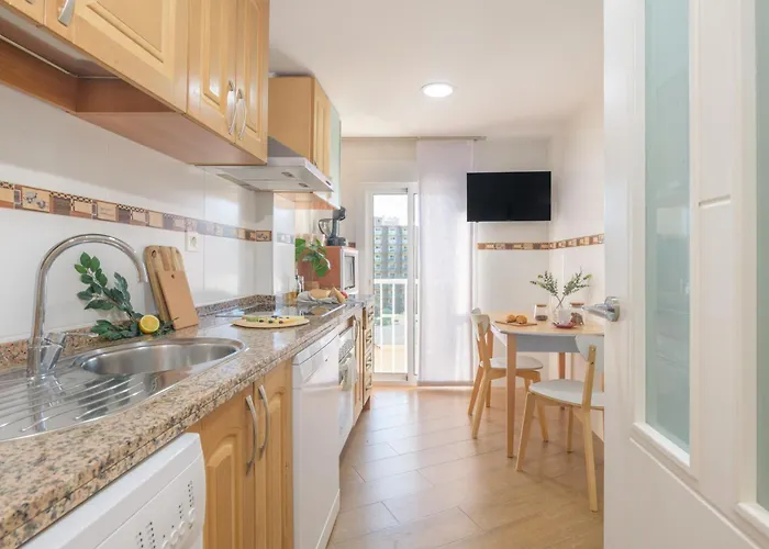 Terraza 1ª Linea Con Vistas En Playamar The Door Торремолинос